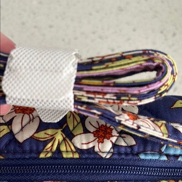 Vera Bradley Blue and Purple Floral Camera Bag Coffee Garden - Picture 5 of 6